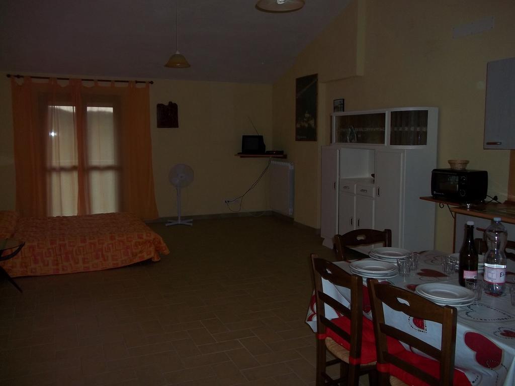 Caddelovi Apartment Fibbialla Ruang foto