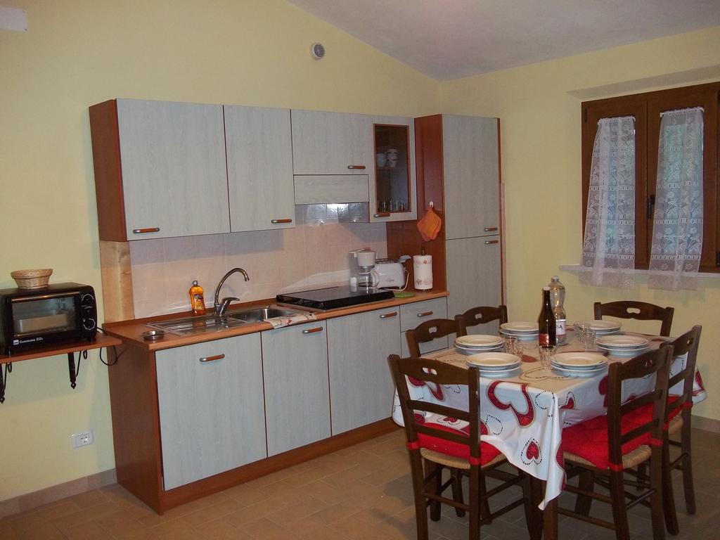 Caddelovi Apartment Fibbialla Ruang foto
