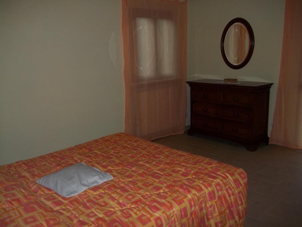 Caddelovi Apartment Fibbialla Bagian luar foto