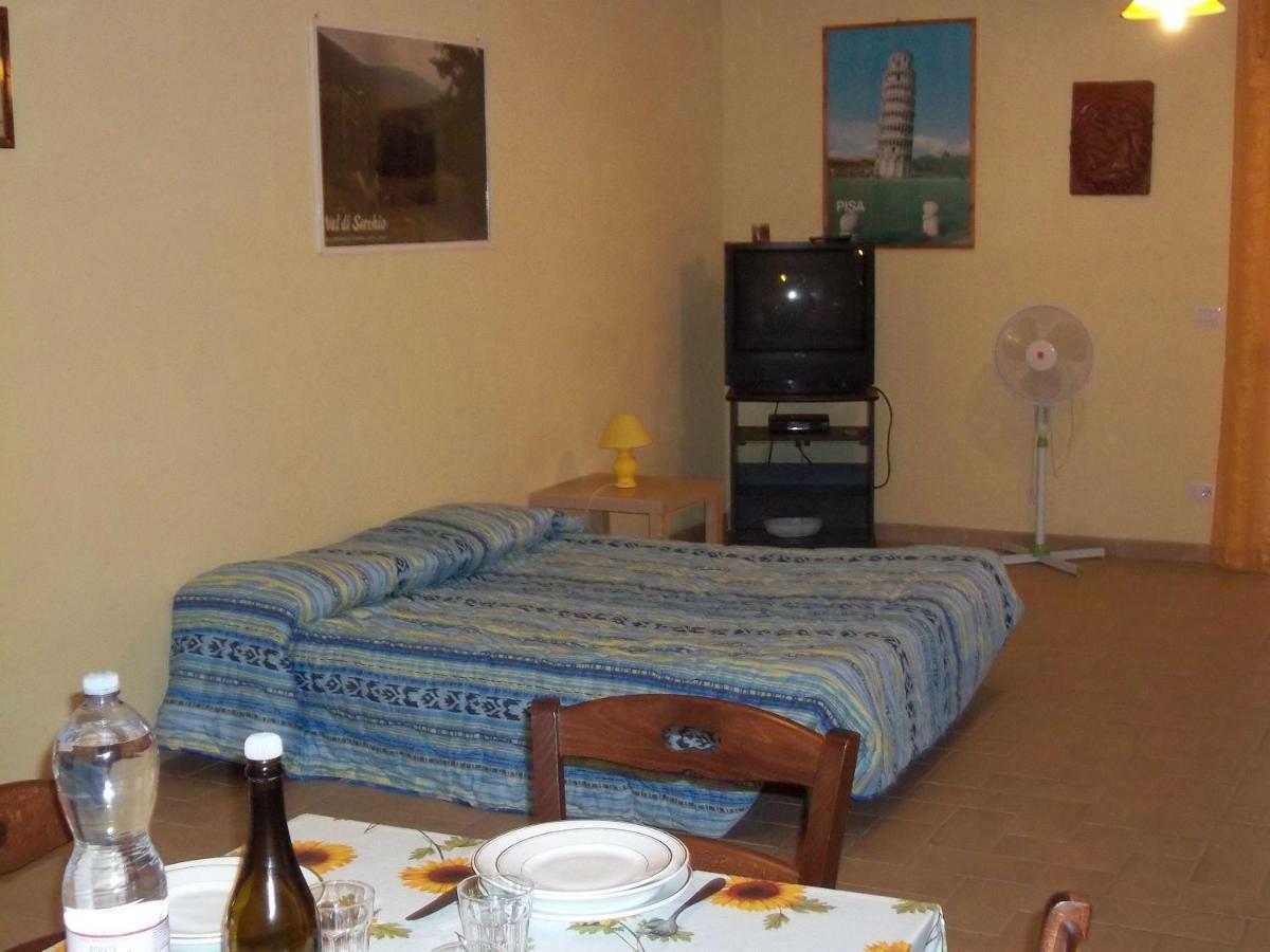 Caddelovi Apartment Fibbialla Bagian luar foto
